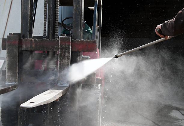Professional Pressure Washing Services in Clinton, MO