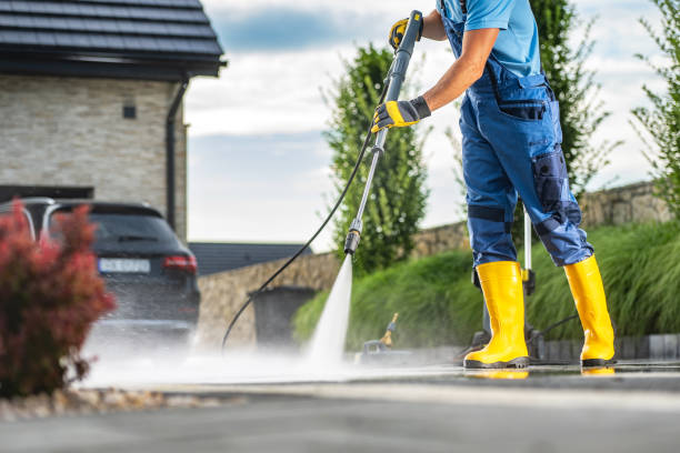 Best Parking Lot and Garage Cleaning  in Clinton, MO